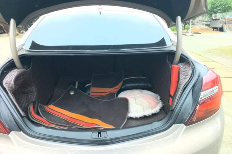 Used Buick Regal 2015 1.6T Leading Technology Model Trunk