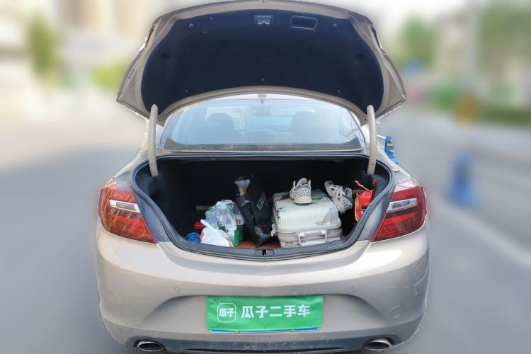 Used Buick Regal 2015 1.6T Elite Tech Model Trunk
