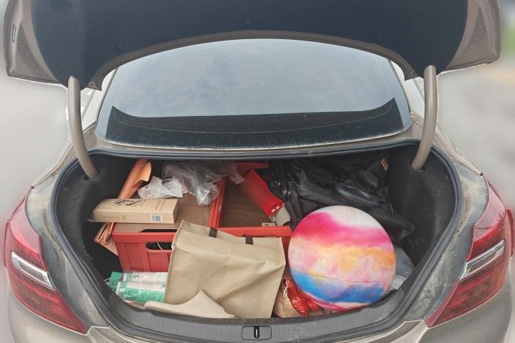 Used Buick Regal 2015 2.0L Leading Fashion Edition Trunk