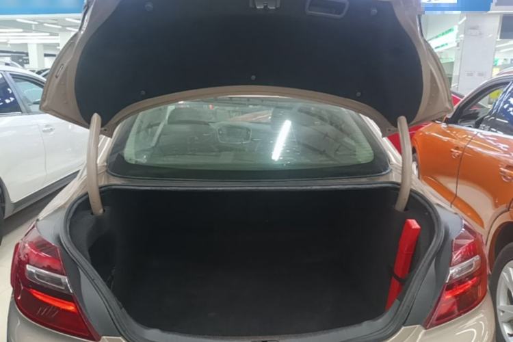 Used Buick Regal 2015 1.6T Leading Technology Model Trunk