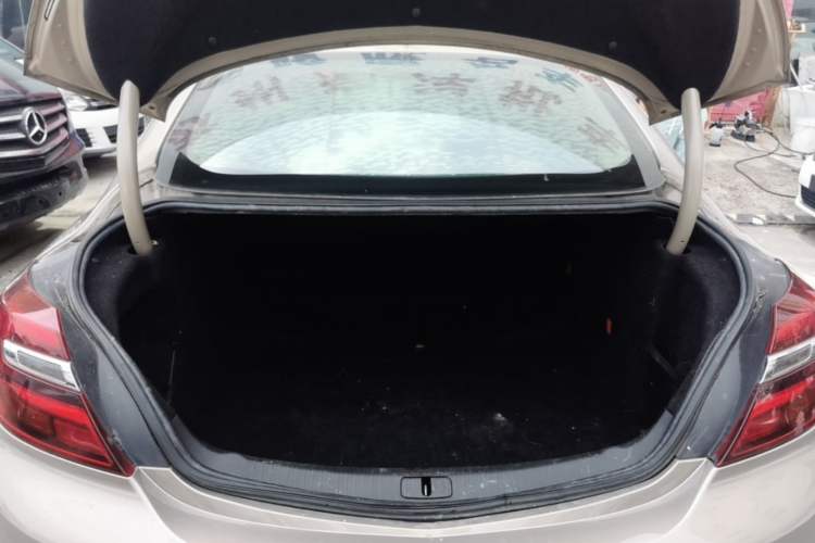 Used Buick Regal 2015 1.6T Elite Tech Model Trunk