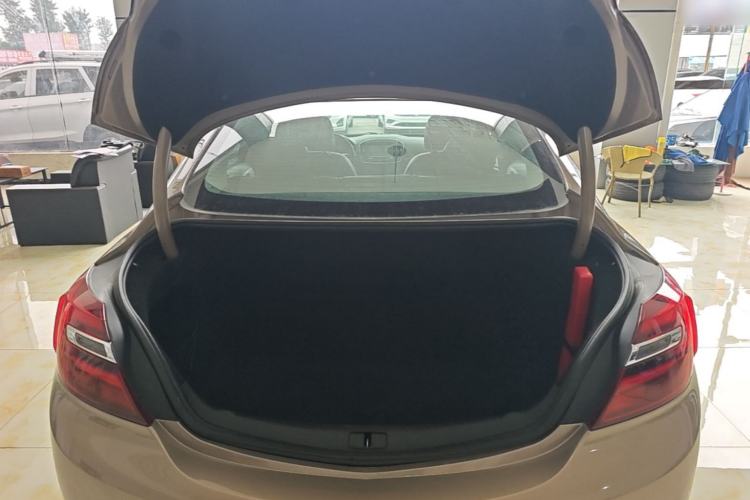 Used Buick Regal 2015 1.6T Leading Technology Model Trunk