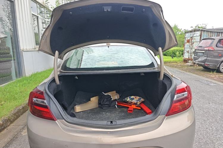 Used Buick Regal 2015 1.6T Elite Tech Model Trunk