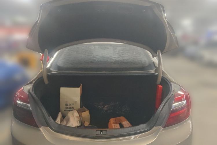 Used Buick Regal 2015 1.6T Leading Technology Model Trunk