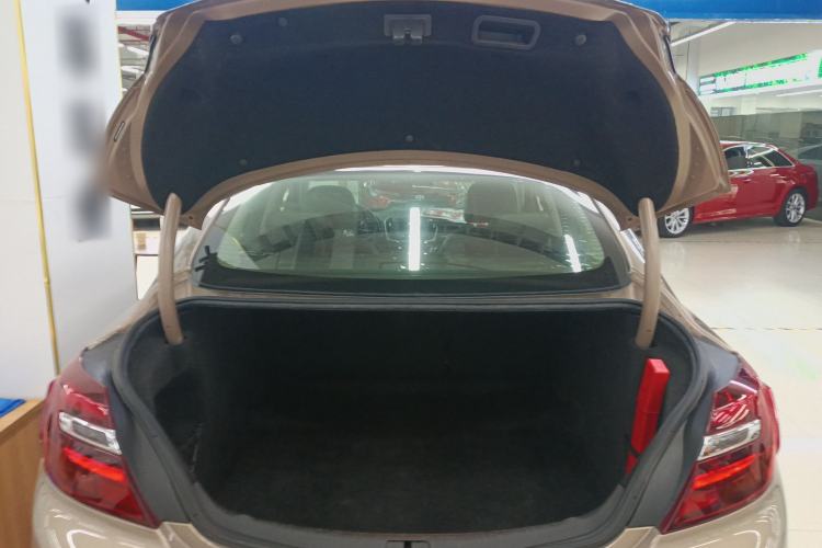 Used Buick Regal 2015 1.6T Leading Technology Model Trunk