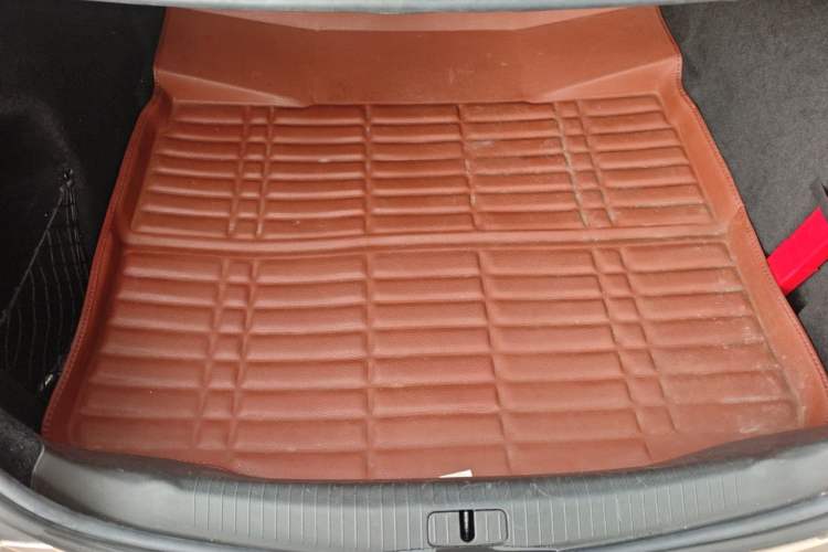 Used Buick Regal 2015 2.0L Leading Fashion Edition Trunk