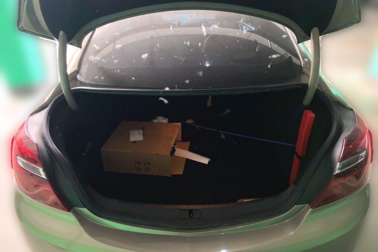Used Buick Regal 2015 2.0L Leading Fashion Edition Trunk