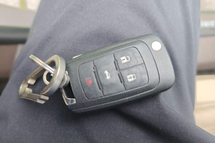 Used Buick Regal 2015 2.0L Elite Fashion Edition Vehicle Key