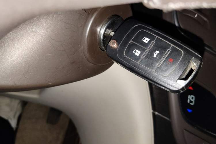 Used Buick Regal 2015 2.0L Leading Fashion Edition Vehicle Key