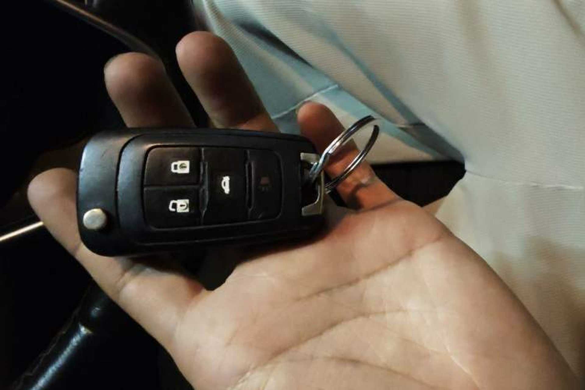 Used Buick Regal 2015 1.6T Leading Technology Model Vehicle Key