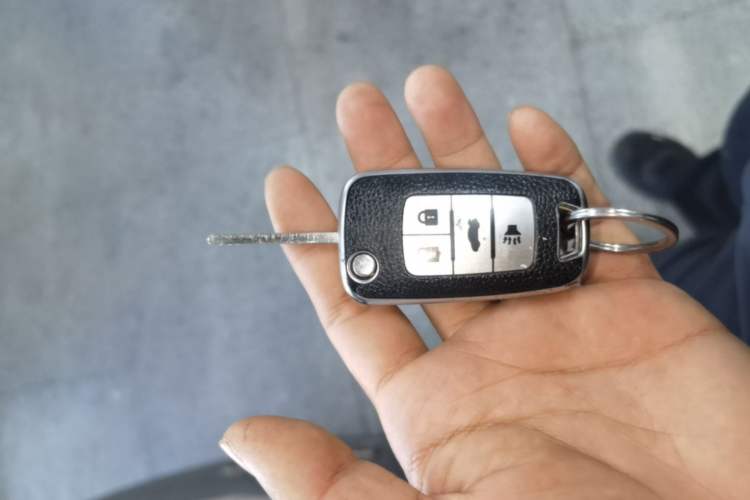 Used Buick Regal 2015 1.6T Leading Technology Model Vehicle Key
