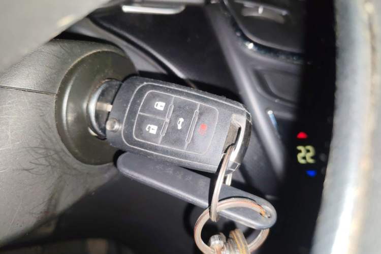 Used Buick Regal 2015 1.6T Leading Technology Model Vehicle Key