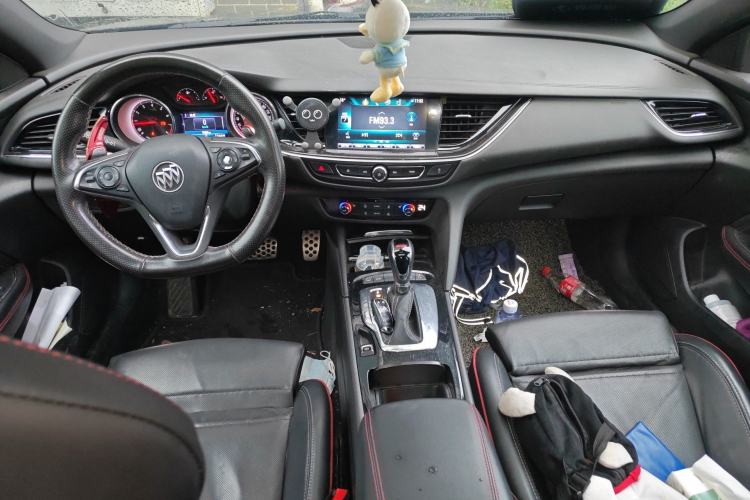 Used Buick Regal 2017 GS 28T Luxury Model Center Console