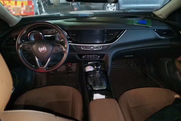 Used Buick Regal 2017 20T Elite Edition Center Console