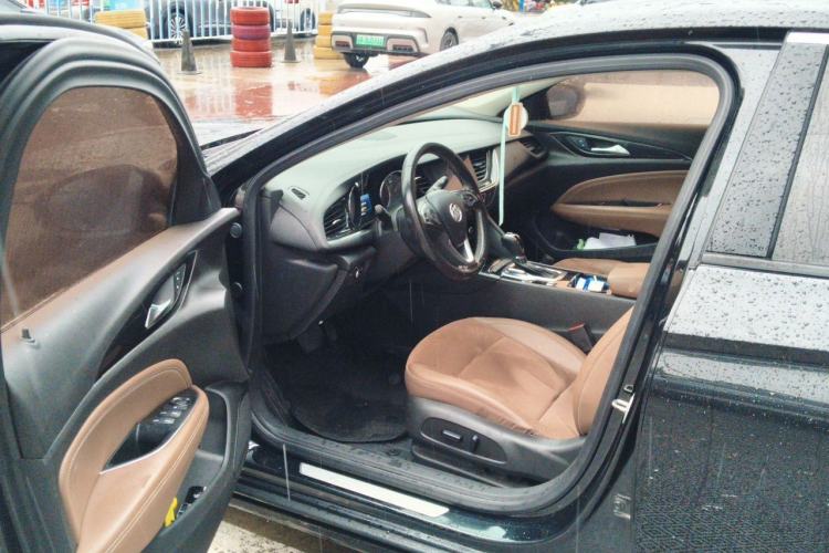 Used Buick Regal 2017 20T Luxury Model Driver Seat