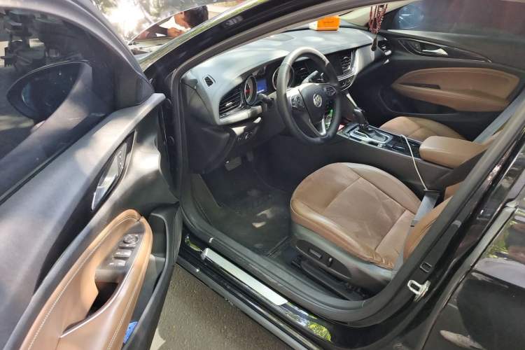 Used Buick Regal 2017 20T Elite Edition Driver Seat