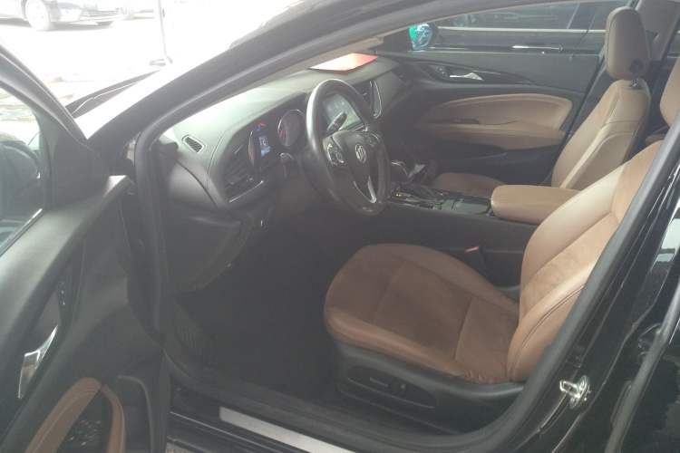 Used Buick Regal 2017 20T Elite Edition Driver Seat