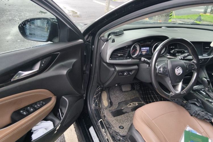 Used Buick Regal 2017 20T Elite Edition Driver Seat