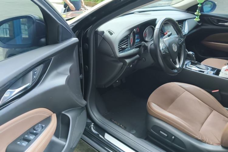 Used Buick Regal 2017 20T Elite Edition Driver Seat