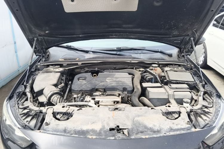 Used Buick Regal 2017 20T Luxury Model Engine Bay