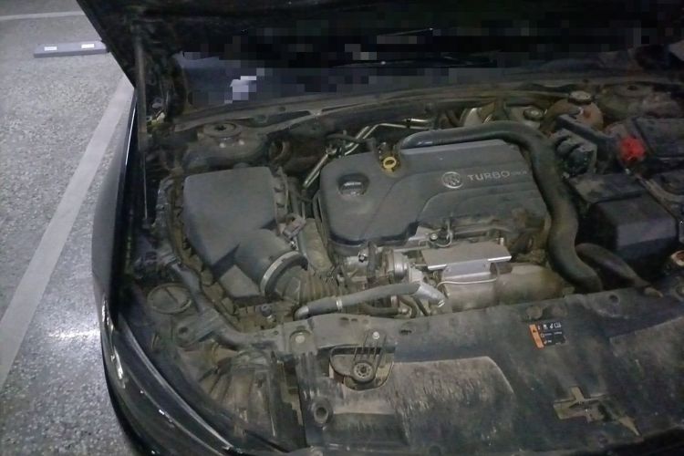 Used Buick Regal 2017 20T Elite Edition Engine Bay Right
