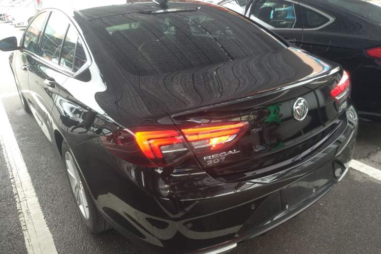 Used Buick Regal 2017 20T Elite Edition Exterior 2