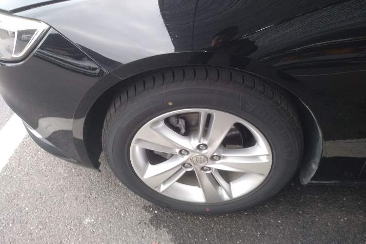 Used Buick Regal 2017 20T Elite Edition Exterior 4