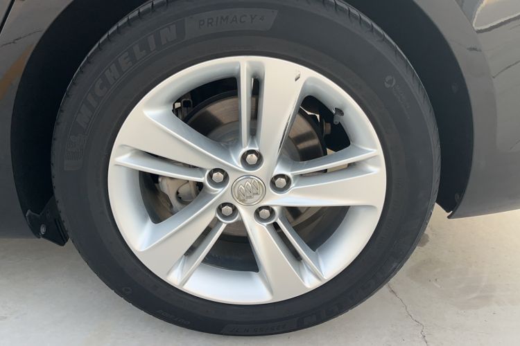 Used Buick Regal 2017 20T Prestige Model Exterior 4