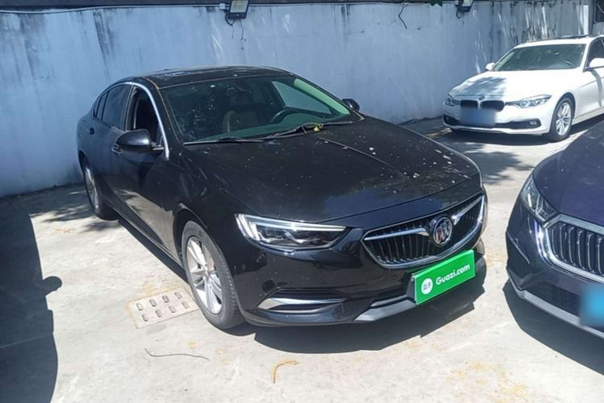 Used Buick Regal 2017 20T Luxury Model Front Right 45 Deg