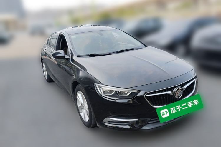 Used Buick Regal 2017 20T Elite Edition Front Right 45 Deg