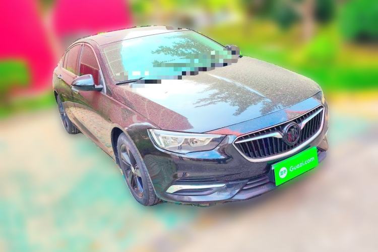 Used Buick Regal 2017 20T Elite Edition Front Right 45 Deg