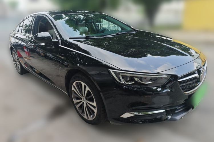 Used Buick Regal 2017 28T Prestige Model Front Right 45 Deg
