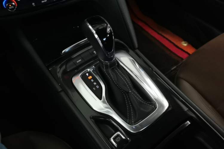 Used Buick Regal 2017 20T Elite Edition Gear Lever