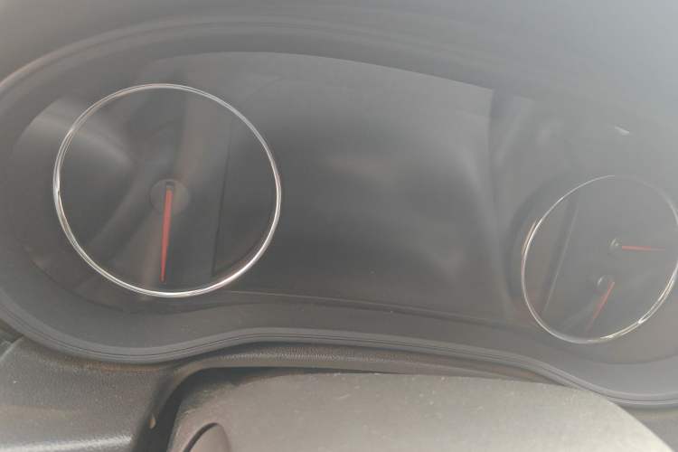 Used Buick Regal 2017 28T Luxury Edition Instrument Cluster