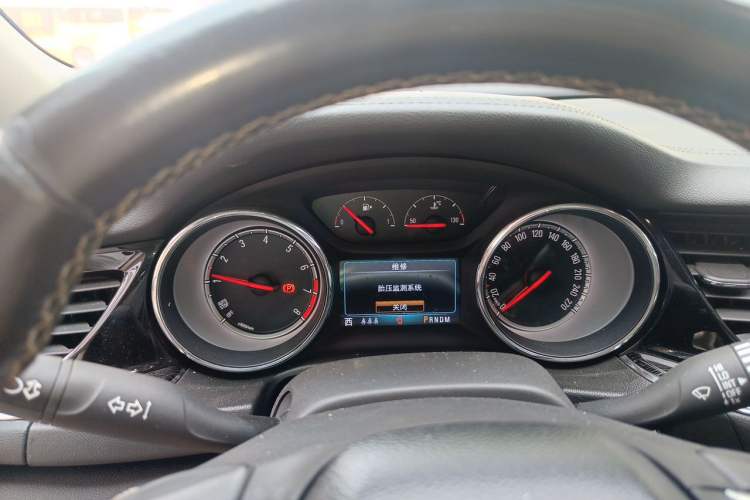 Used Buick Regal 2017 20T Elite Edition Instrument Cluster