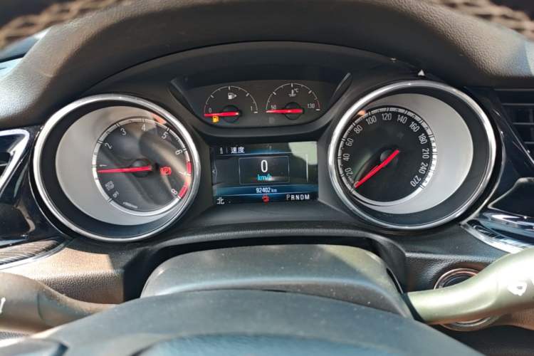 Used Buick Regal 2017 20T Elite Edition Instrument Cluster