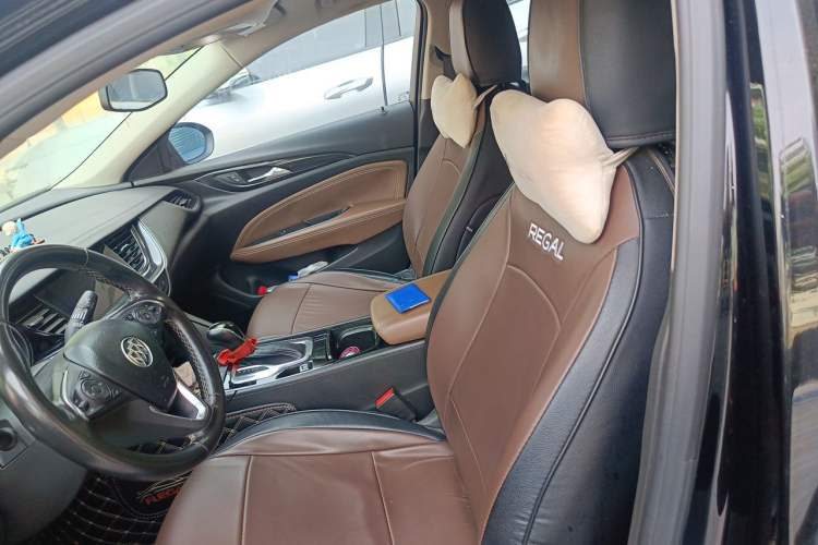 Used Buick Regal 2017 20T Elite Edition Left Front Seat