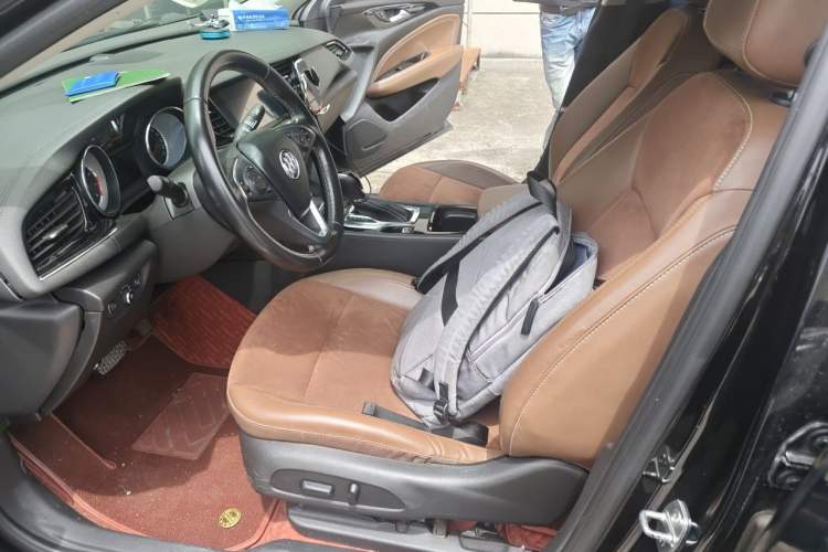 Used Buick Regal 2017 20T Elite Edition Left Front Seat