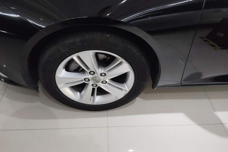 Used Buick Regal 2017 20T Elite Edition Left Front Wheel Hub