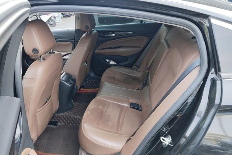 Used Buick Regal 2017 20T Elite Edition Left Rear Seat