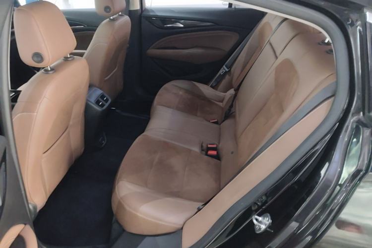 Used Buick Regal 2017 20T Elite Edition Left Rear Seat
