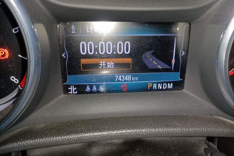 Used Buick Regal 2017 20T Elite Edition Odometer Close Up