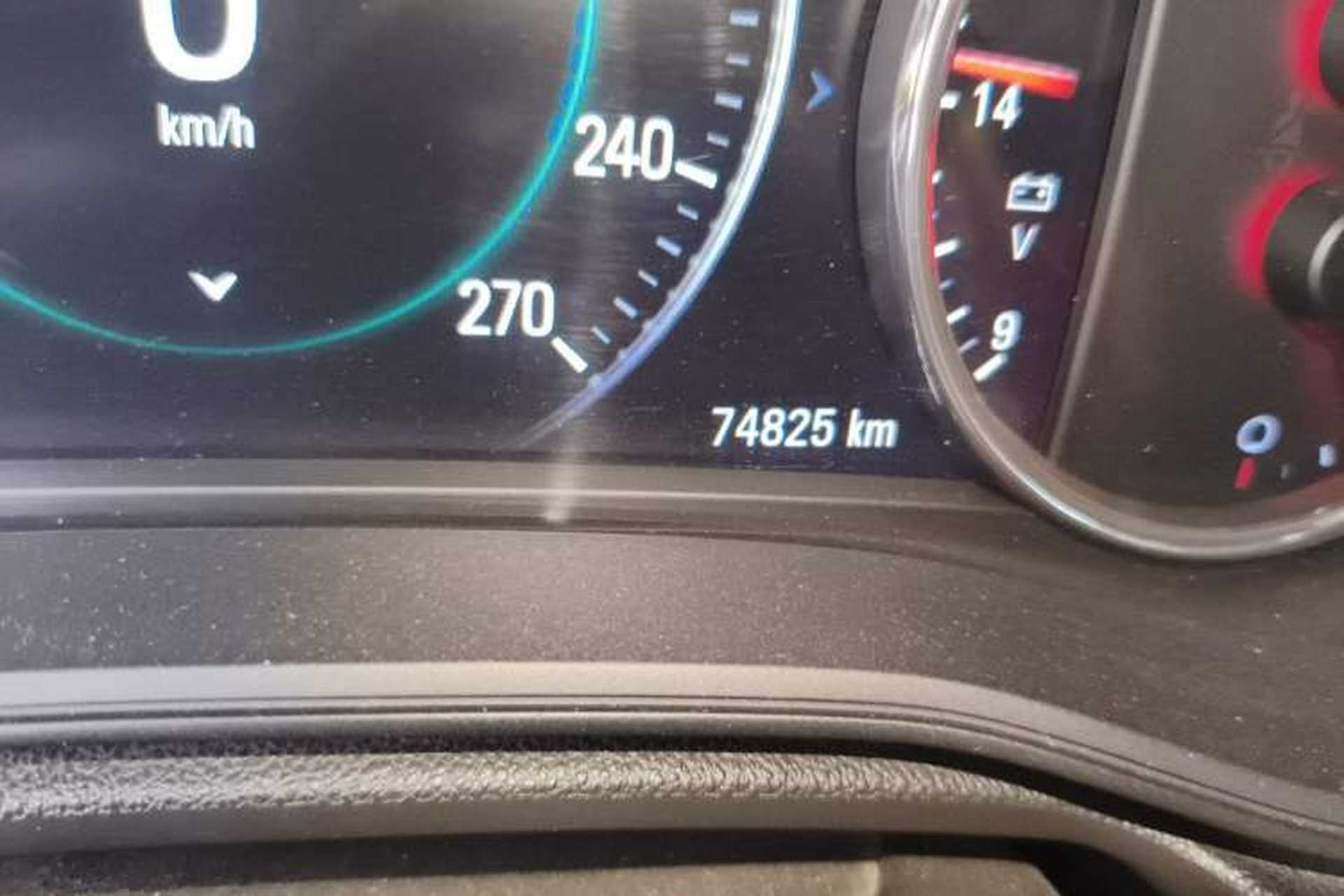 Used Buick Regal 2017 28T Prestige Model Odometer Close Up