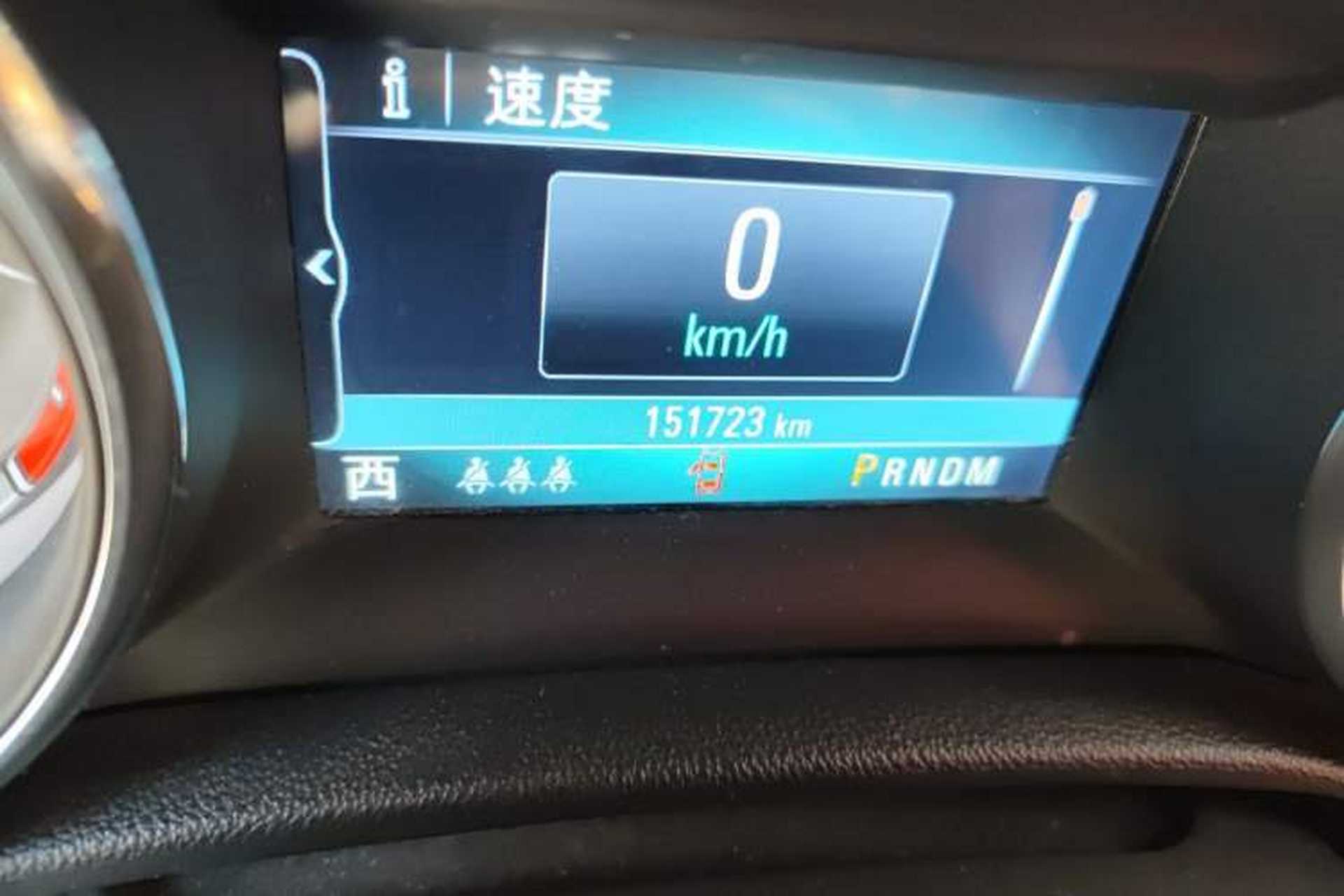 Used Buick Regal 2017 20T Elite Edition Odometer Close Up