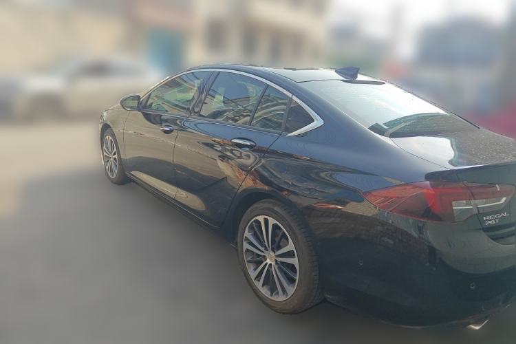 Used Buick Regal 2017 28T Luxury Edition Rear Left 45 Deg
