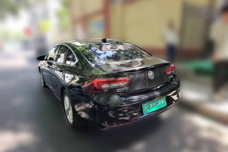 Used Buick Regal 2017 20T Elite Edition Rear Left 45 Deg