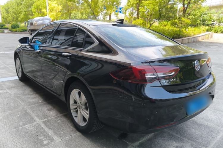 Used Buick Regal 2017 20T Elite Edition Rear Left 45 Deg