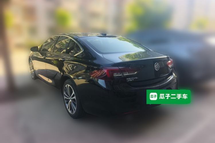 Used Buick Regal 2017 28T Luxury Edition Rear Left 45 Deg