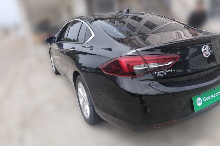 Used Buick Regal 2017 20T Elite Edition Rear Left 45 Deg