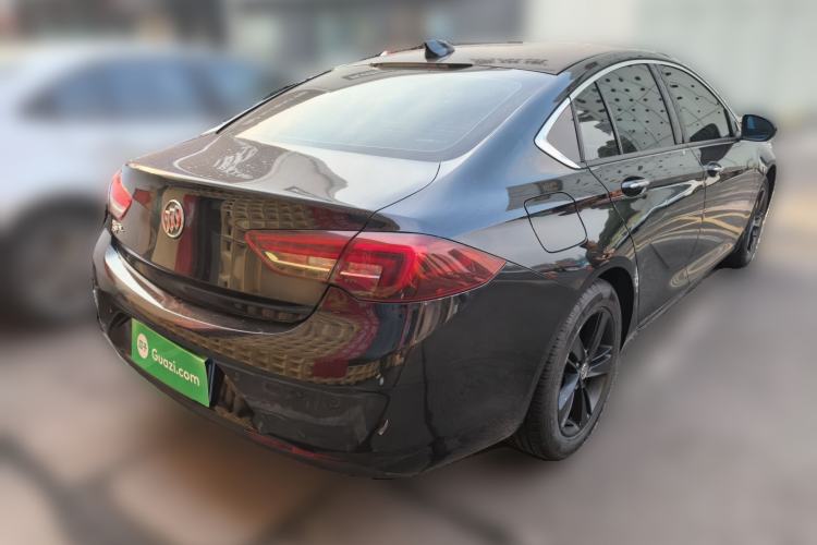 Used Buick Regal 2017 20T Elite Edition Rear Right 45 Deg
